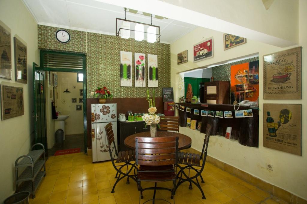 Guest house Mango Tree Dipudjo 2*