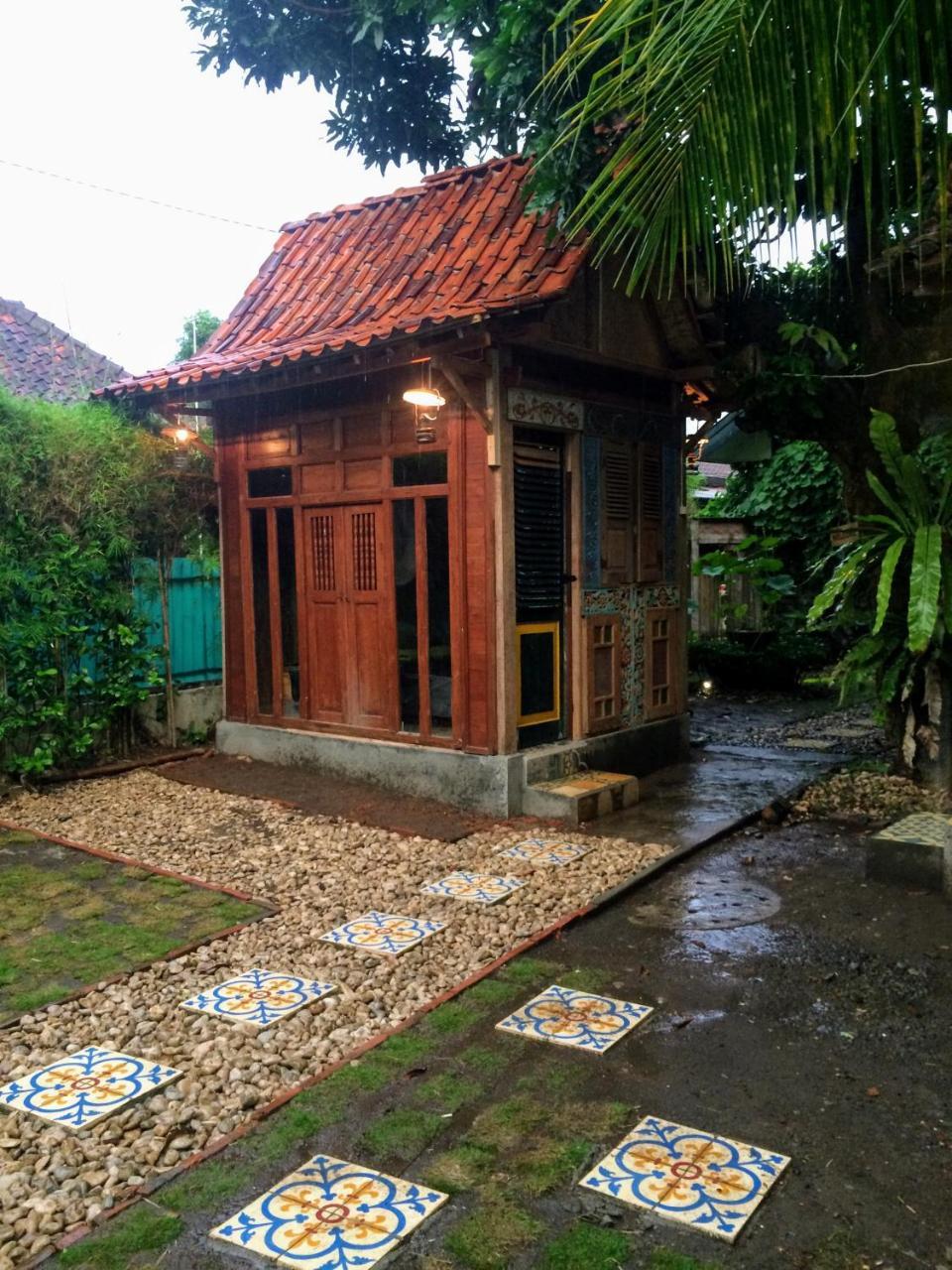 Guest house Mango Tree Dipudjo Yogyakarta